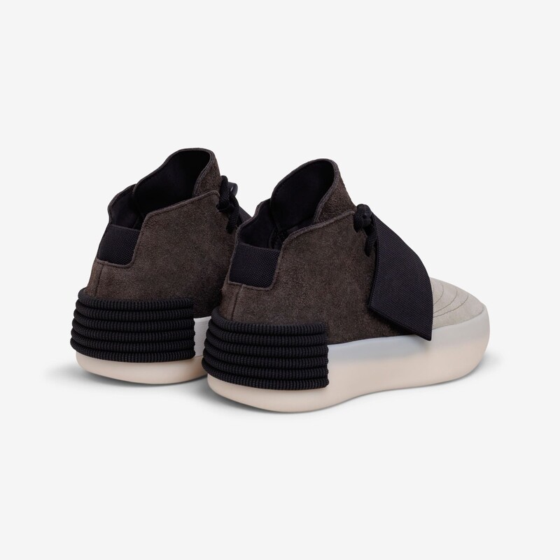 シューズ(男性用) adidas Fear Of God Athletics Night Brown adidas Fear of God Athletics Trainer Night Brown JQ5971